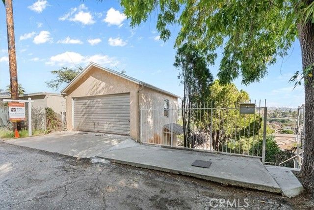 3883 Filion Street, Los Angeles, CA 90065