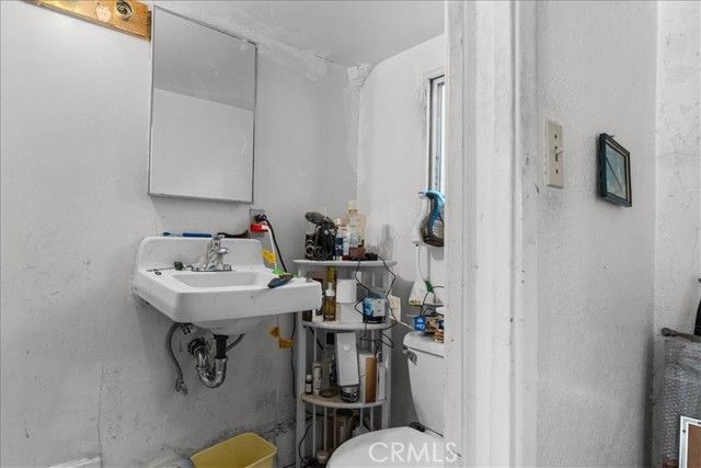 3883 Filion Street, Los Angeles, CA 90065