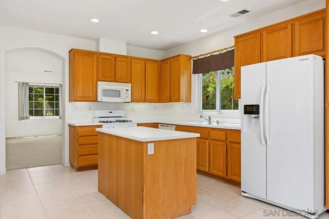 4981 Calle Arquero, Oceanside, CA 92057
