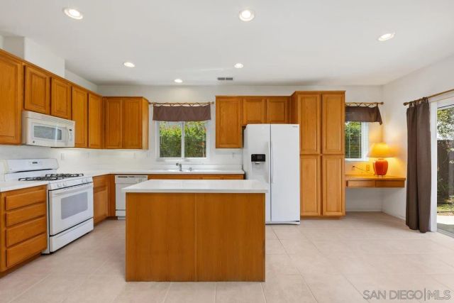 4981 Calle Arquero, Oceanside, CA 92057