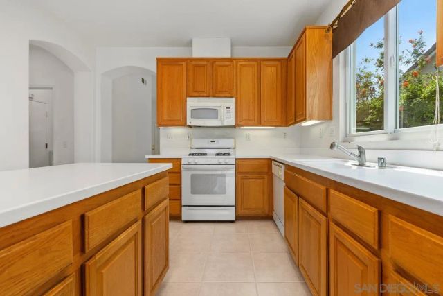 4981 Calle Arquero, Oceanside, CA 92057