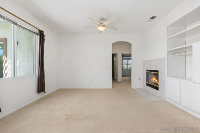 4981 Calle Arquero, Oceanside, CA 92057