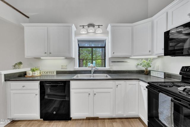 411 W Oak Avenue, Wake Forest, NC 27587