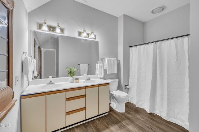 411 W Oak Avenue, Wake Forest, NC 27587