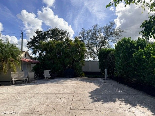 4604 Southern Breeze DR, Naples, FL 34114