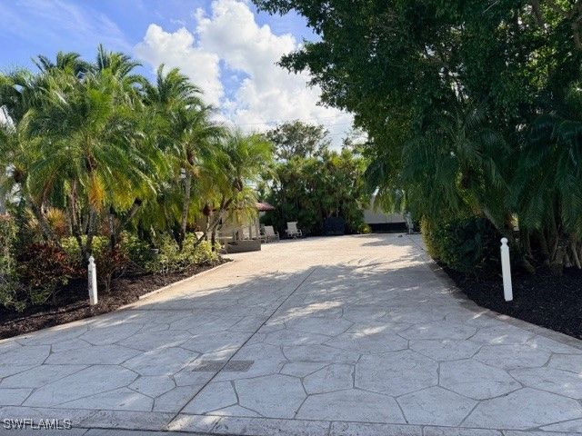 4604 Southern Breeze DR, Naples, FL 34114