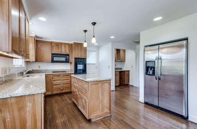 795 Greeley Dr, Nashville, TN 37205