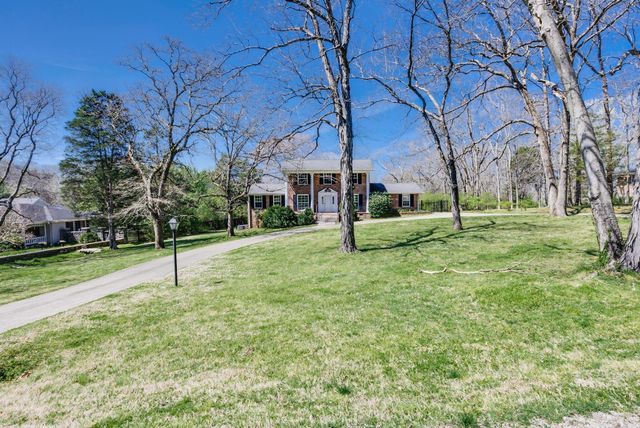 795 Greeley Dr, Nashville, TN 37205