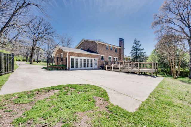795 Greeley Dr, Nashville, TN 37205