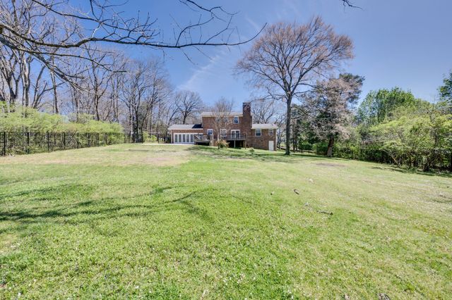 795 Greeley Dr, Nashville, TN 37205