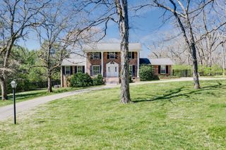795 Greeley Dr, Nashville, TN 37205