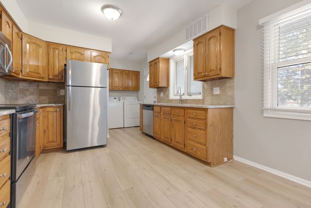 635 Love Street, Elk Grove Village, IL 60007