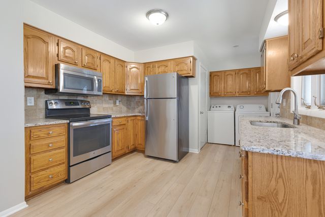 635 Love Street, Elk Grove Village, IL 60007