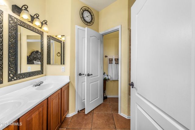 10725 E SECOND WATER Trail, Gold Canyon, AZ 85118