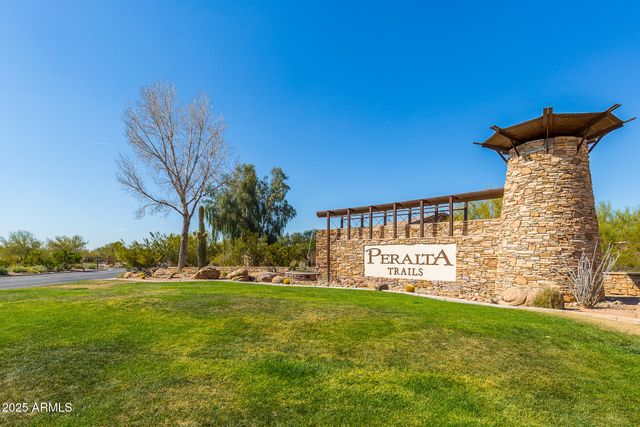 10725 E SECOND WATER Trail, Gold Canyon, AZ 85118