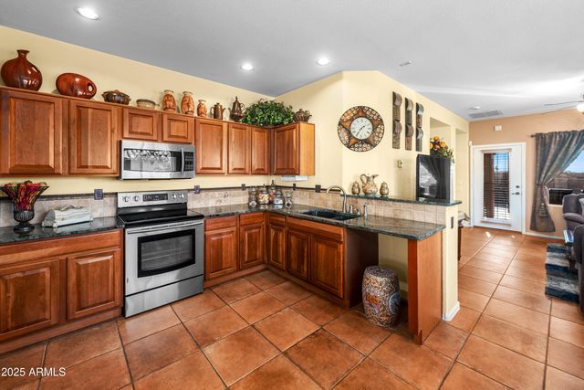 10725 E SECOND WATER Trail, Gold Canyon, AZ 85118