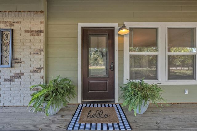 5729 County Road 402, Grandview, TX 76050