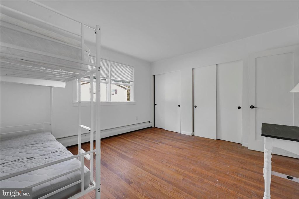 Image 21 of property listing at 95 NEW ST, Pottsville, PA 17901