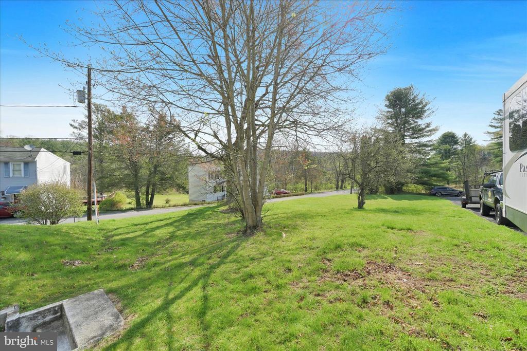 Image 29 of property listing at 95 NEW ST, Pottsville, PA 17901