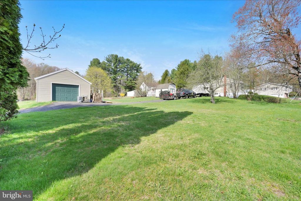 Image 33 of property listing at 95 NEW ST, Pottsville, PA 17901