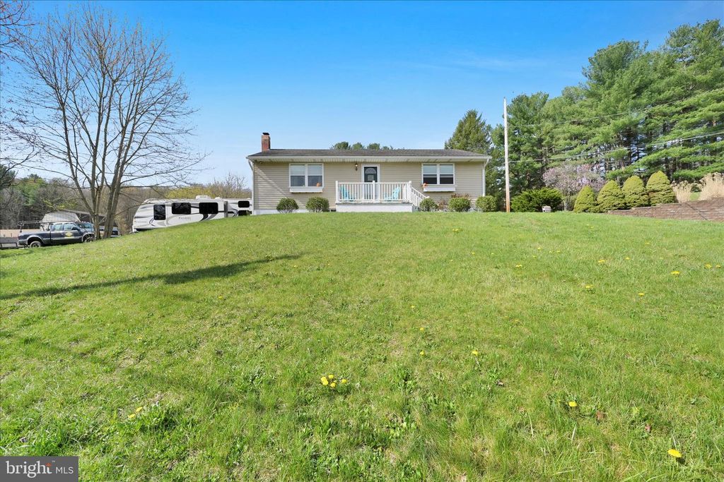 Image 5 of property listing at 95 NEW ST, Pottsville, PA 17901