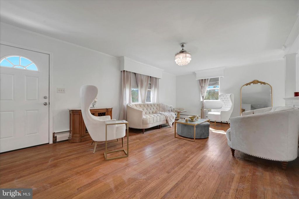 Image 9 of property listing at 95 NEW ST, Pottsville, PA 17901