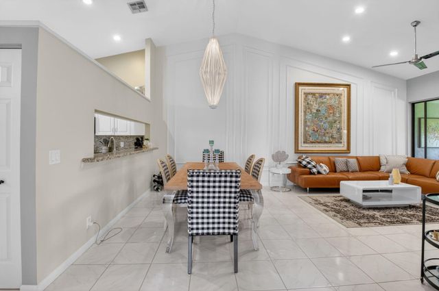 7978 Lexington Club Boulevard B, Delray Beach, FL 33446