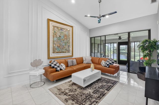 7978 Lexington Club Boulevard B, Delray Beach, FL 33446