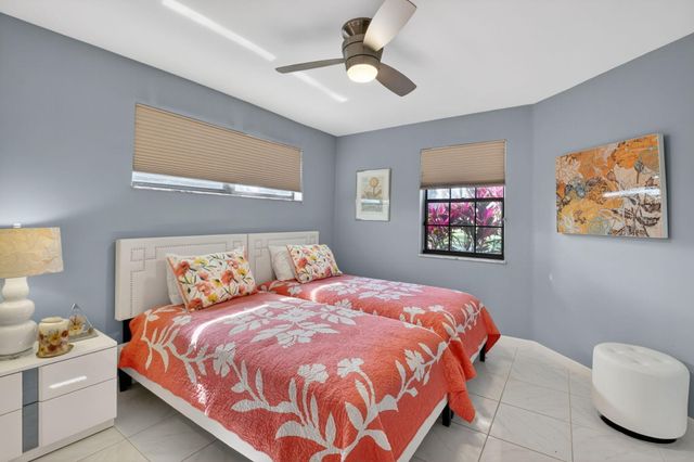 7978 Lexington Club Boulevard B, Delray Beach, FL 33446