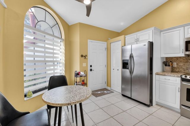 7978 Lexington Club Boulevard B, Delray Beach, FL 33446