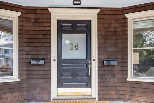 14 Greenough Place A, Newport, RI 02840