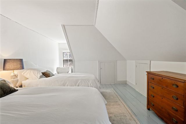 14 Greenough Place A, Newport, RI 02840