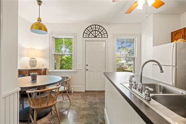 14 Greenough Place A, Newport, RI 02840