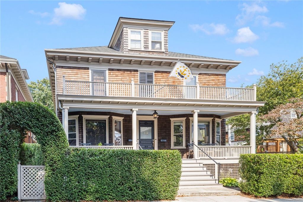 14 Greenough Place A, Newport, RI 02840