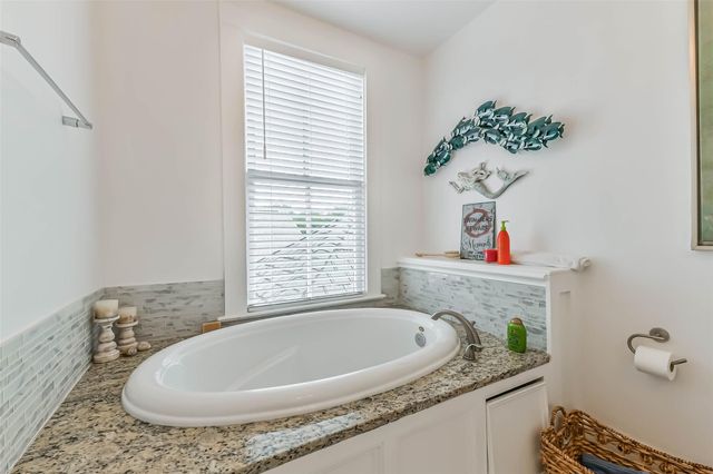 3301 Ursuline Street, Galveston, TX 77550