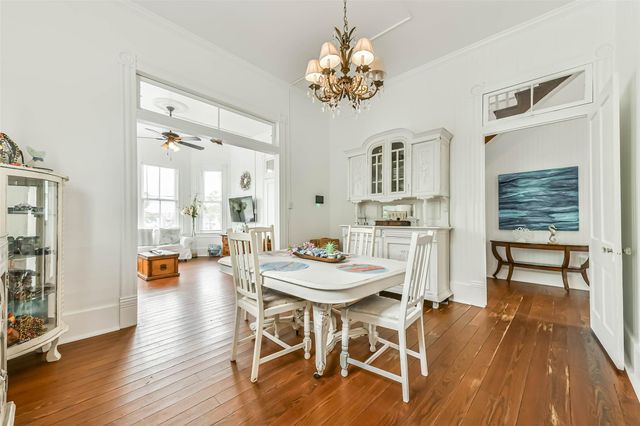 3301 Ursuline Street, Galveston, TX 77550