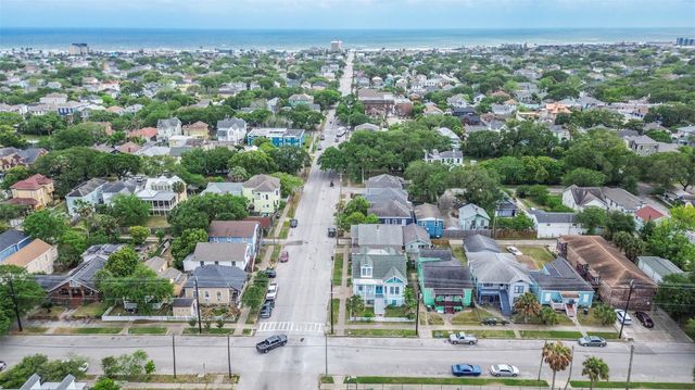 3301 Ursuline Street, Galveston, TX 77550