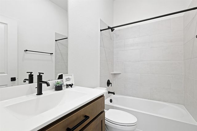 5511 Orangery Lane, Manvel, TX 77578