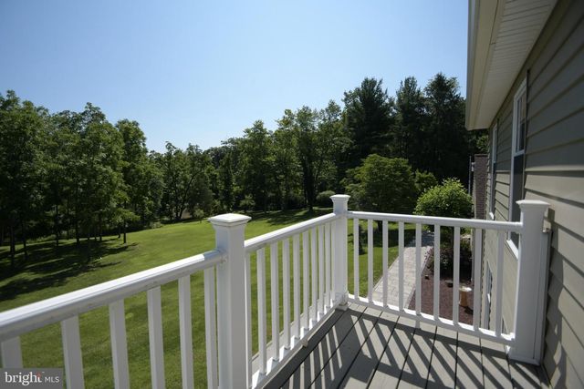 1881 TOWNSHIP LINE RD, Telford, PA 18969