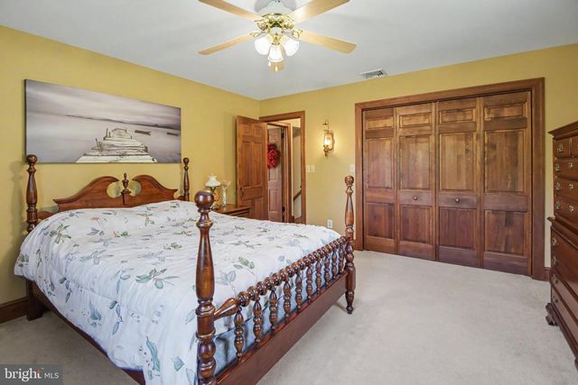 1881 TOWNSHIP LINE RD, Telford, PA 18969