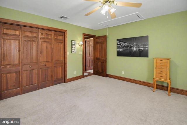 1881 TOWNSHIP LINE RD, Telford, PA 18969