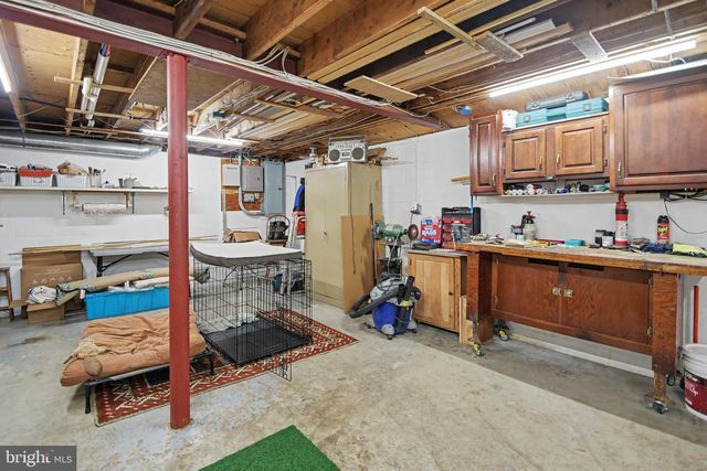 1881 TOWNSHIP LINE RD, Telford, PA 18969