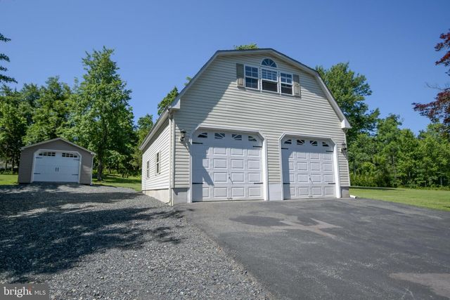 1881 TOWNSHIP LINE RD, Telford, PA 18969