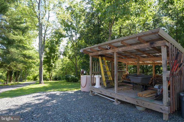 1881 TOWNSHIP LINE RD, Telford, PA 18969