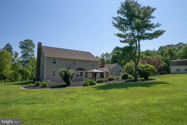 1881 TOWNSHIP LINE RD, Telford, PA 18969