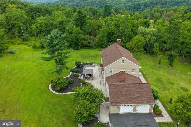 1881 TOWNSHIP LINE RD, Telford, PA 18969