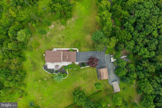 1881 TOWNSHIP LINE RD, Telford, PA 18969