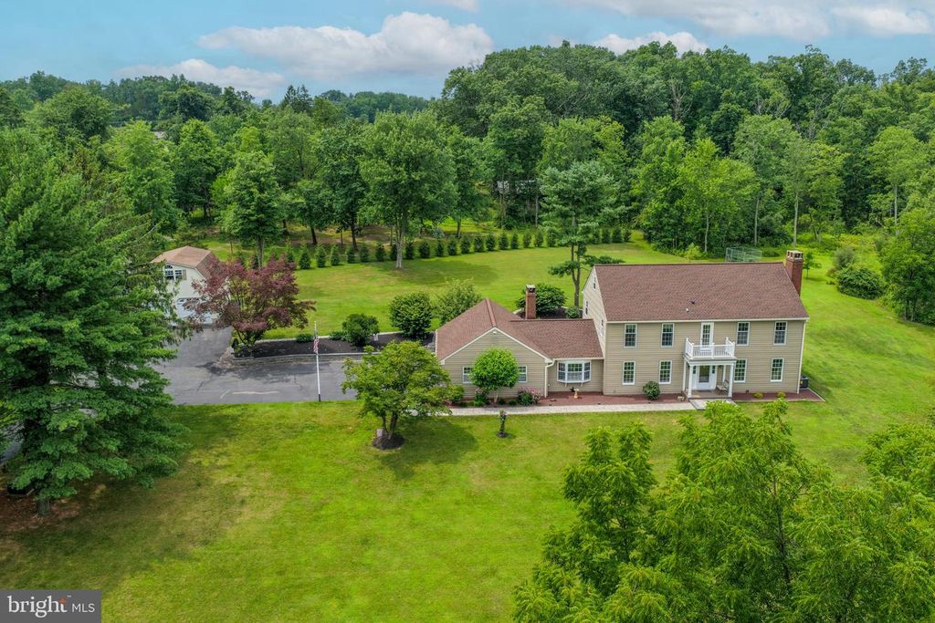 1881 TOWNSHIP LINE RD, Telford, PA 18969