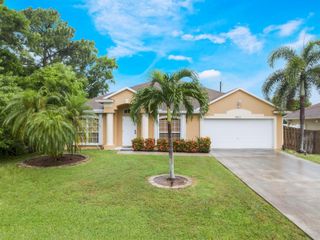 4511 NW Glazbrook Street, Port St. Lucie, FL 34983