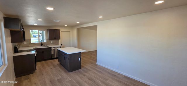 7110 E Calle Cuernavaca, Tucson, AZ 85710